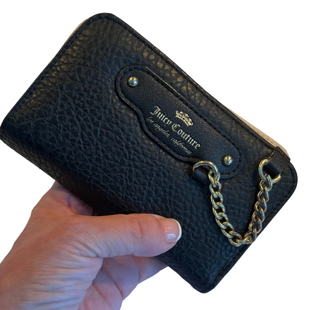 JUICY COUTURE WALLET/HAND CLUTCH